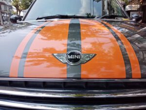 DAN Sticker.com ออกแบบ ผลิต ติดตั้งป้ายทุกชนิด 111